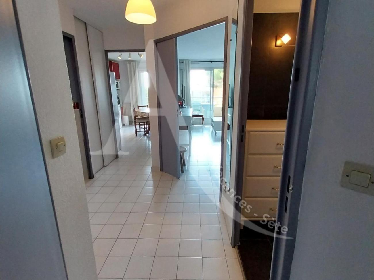 Quartier Des Plages Spacieux 1 Avec Parking Appartement